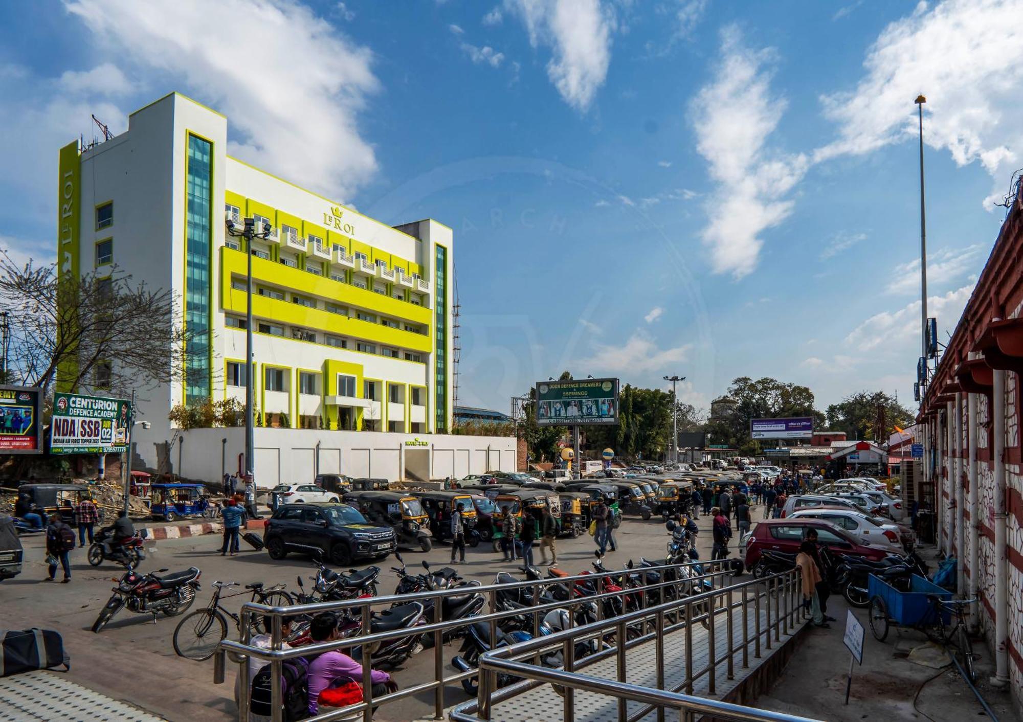 فندق Le Roi Dehradun At Dehradun Railway Station المظهر الخارجي الصورة
